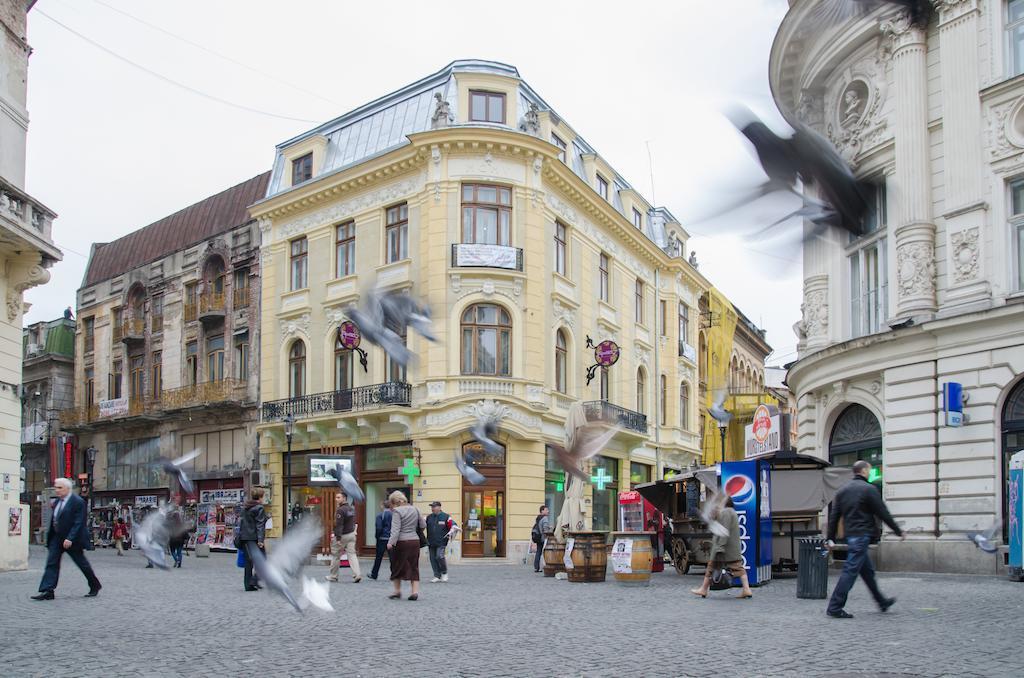 Little Bucharest Old Town Hostel Екстер'єр фото