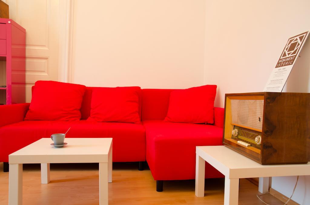 Little Bucharest Old Town Hostel Екстер'єр фото