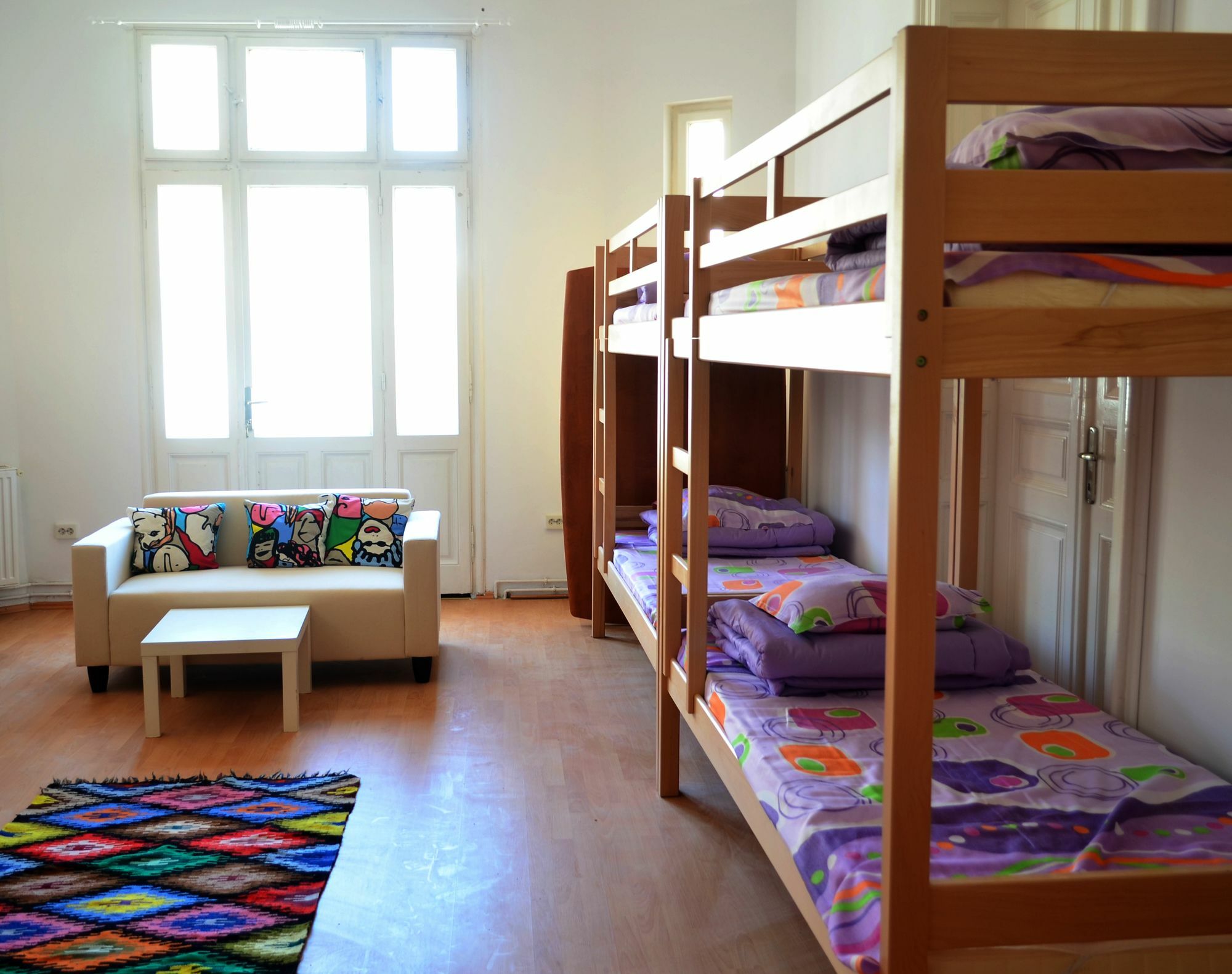 Little Bucharest Old Town Hostel Екстер'єр фото